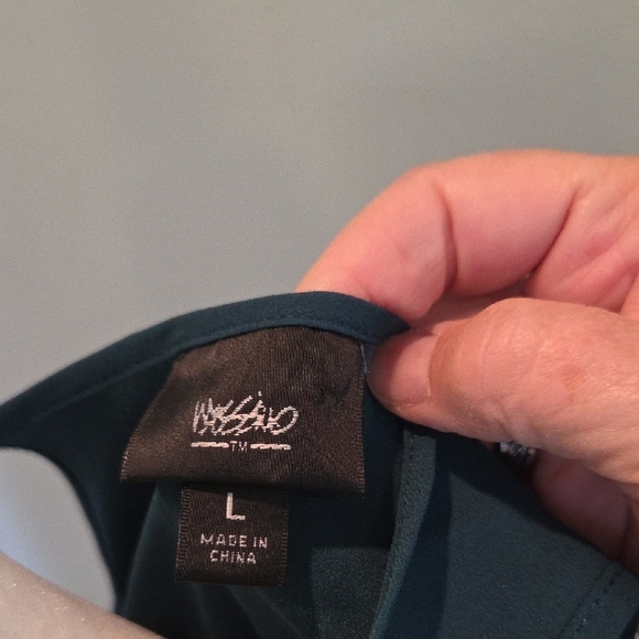 Mossimo Supply Co. Teal Aztec Design Racer Back Sleeveless Tank Top Womens Large - Picture 2 of 6